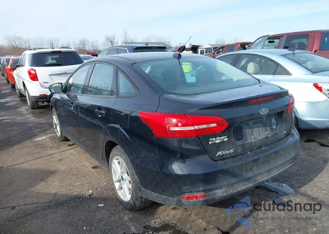 2018 Ford Focus Se z USA, uszkodzony, nr VIN 1FADP3F28JL203666